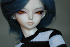 Misere with dollshe eyes