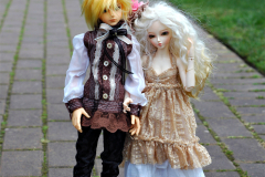 Vivere and Miu